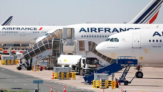 Самолёт авиакомпании Air France обстреляли в Конго Самолёт авиакомпании Air France обстреляли в Конго