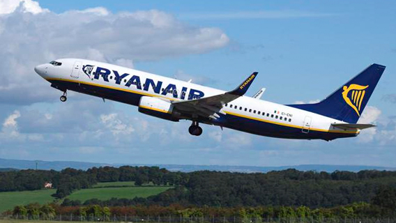 Самый «зеленый» перевозчик в Европе: компанию Ryanair попросили снять рекламу, «вводящую в заблуждение»
