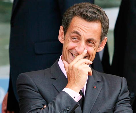 Саркози до конца месяца решит, вернется ли он в политику