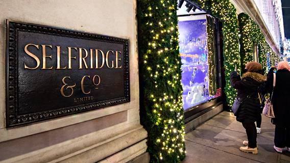 Семья Уэстон продала сеть универмагов Selfridges тайскому предприятию за $5,4 млрд Семья Уэстон продала сеть универмагов Selfridges тайскому предприятию за $5,4 млрд