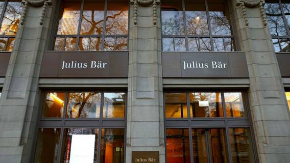 Швейцарский банк Julius Baer может открыть семейные офисы в Китае