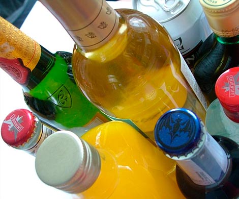 Смешивание алкогольных напитков не является причиной похмелья