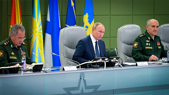СМИ сообщили о сбое на маневрах в присутствии Путина СМИ сообщили о сбое на маневрах в присутствии Путина