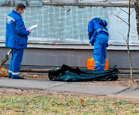Собутыльники выбросили тело: в Вольске в овраге обнаружен труп мужчины