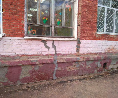 Соцсети: детский сад №310 в Омске скоро рухнет