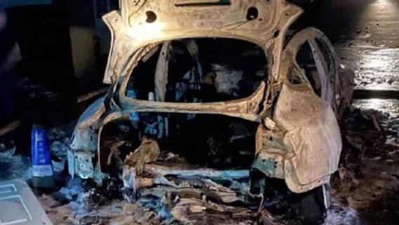 Сообщается, что автомобиль Tesla Model 3 взорвался на подземной парковке в Шанхае