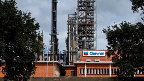 США могут выдать компании Chevron лицензию на добычу нефти в Венесуэле