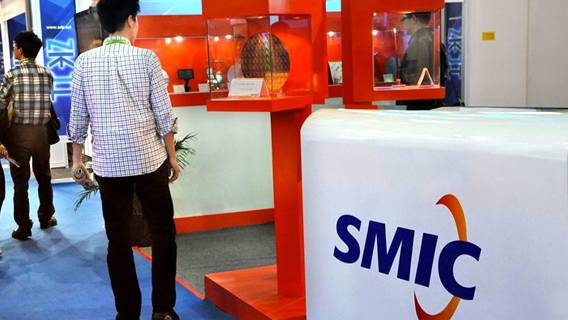 США собираются внести десятки китайских компаний, включая SMIC, в «черный список»