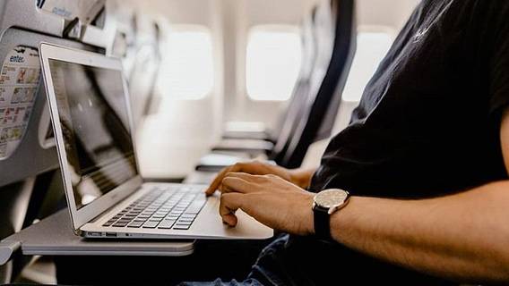 Starlink заключила первое соглашение о предоставлении WiFi в самолетах Starlink заключила первое соглашение о предоставлении WiFi в самолетах