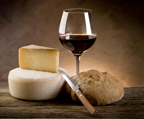 Сыр способен улучшить вкус вина