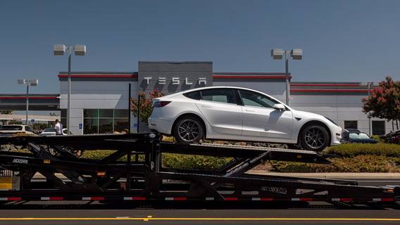 Tesla отозвала 362 758 автомобилей, заявив, что программное обеспечение Full Self-Driving Beta может привести к авариям