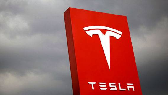 Tesla вела переговоры о приобретении доли в поставщике сырьевых товаров Glencore