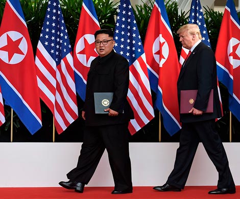 Трамп и Ким Чен Ын завизировали историческую декларацию