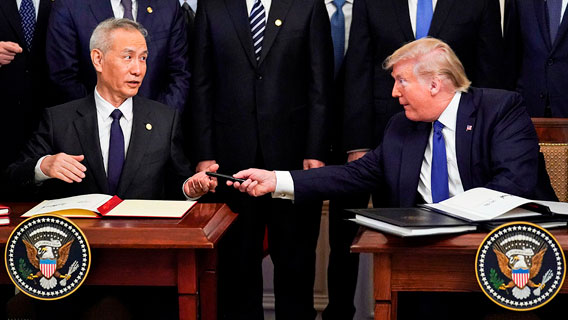 Трамп предложил немедленно начать переговоры второй фазы торгового соглашения между США и Китаем Трамп предложил немедленно начать переговоры второй фазы торгового соглашения между США и Китаем