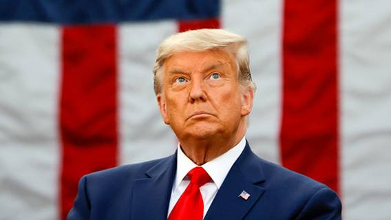 Трамп вернется в соцсети со «своей собственной платформой» через два-три месяца, сообщил его советник Трамп вернется в соцсети со «своей собственной платформой» через два-три месяца, сообщил его советник