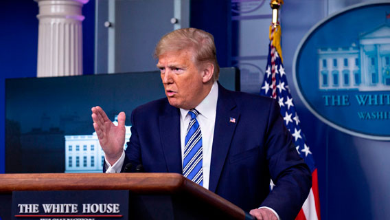 Трамп заявил о приостановке иммиграции в США из-за коронавируса Трамп заявил о приостановке иммиграции в США из-за коронавируса