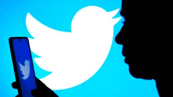 Twitter приостановил выдачу платных верификаций после того, как пользователи стали злоупотреблять сервисом