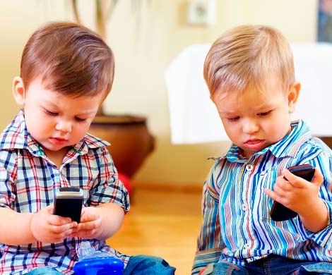 Ученые: Мобильные телефоны могут вызывать аллергию у детей 