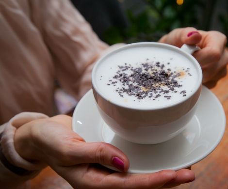 Ученые выяснили, как кофе влияет на кишечник