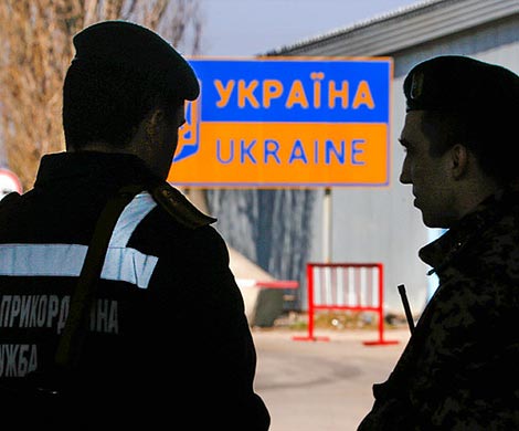 Украина готова легализовать автобусы до границы с Крымом Украина готова легализовать автобусы до границы с Крымом