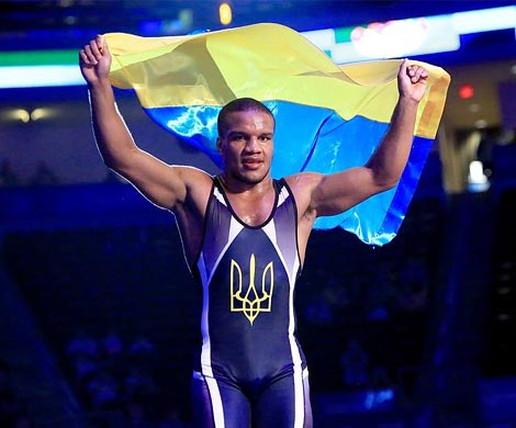 Украинец Беленюк после проигрыша в финале ОИ россиянину пригрозил сменить гражданство
