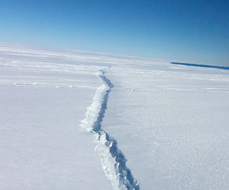 В Антарктиде замечена новая огромная трещина