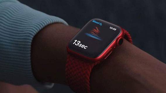В Apple Watch появятся датчики для измерения артериального давления и термометр