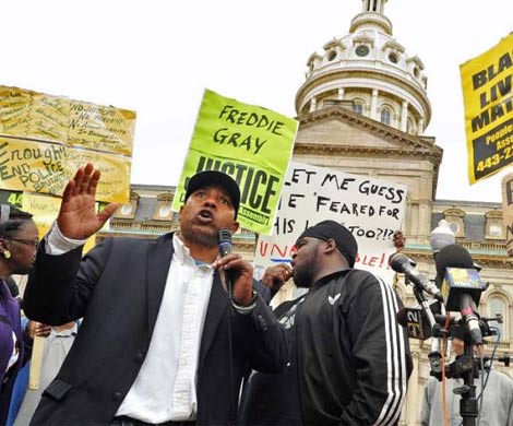 В Балтиморе разразился скандал по поводу смерти чернокожего мужчины