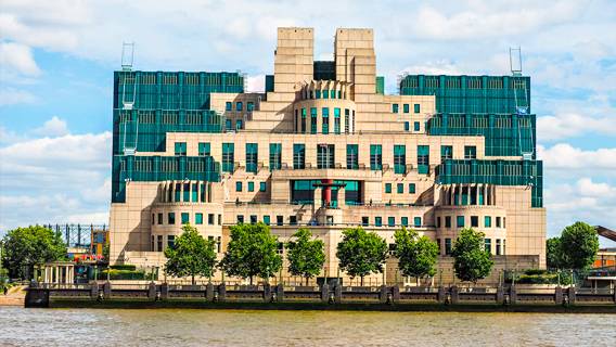 В британском парламенте заявили, что MI5 нуждается в дополнительном финансировании для борьбы с ультраправым терроризмом