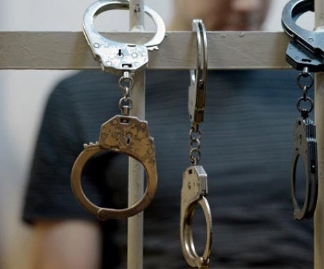В Георгиевске мужчина-педофил изнасиловал трех маленьких девочек В Георгиевске мужчина-педофил изнасиловал трех маленьких девочек