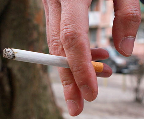 В Госдуме предложили сократить рабочую неделю для некурящих