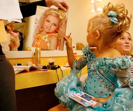 В Госдуме хотят запретить детские конкурсы красоты