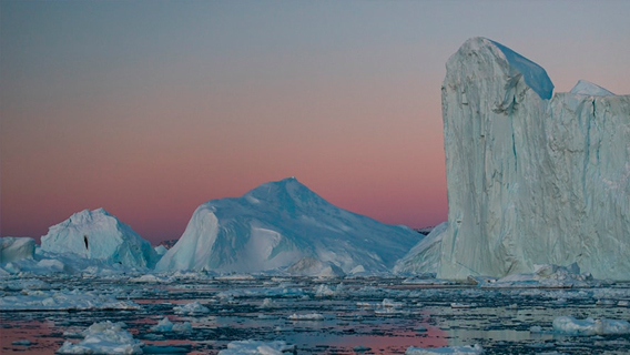 В Гренландии за 30 лет лед стал таять в 7 раз быстрее