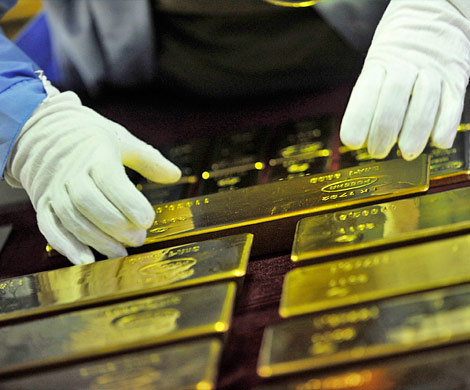 В Индии врачи извлекли из желудка контрабандиста 12 золотых слитков