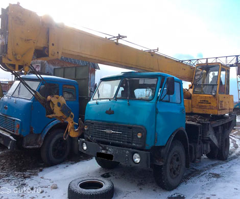 В Иваново при ремонте автокрана зубило воткнулось рабочему в глаз