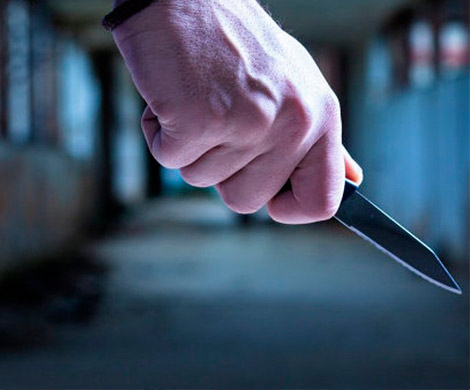 В Кирове три подростка напали с ножом на супружескую пару