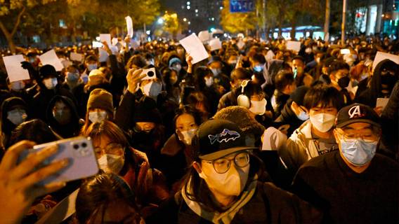 В Китае проходят протесты против «политики нулевой терпимости к коронавирусу»