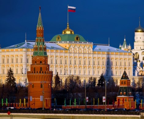 В Кремле прокомментировали разговоры об изменении Конституции
