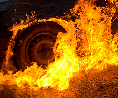 В Крыму после ДТП заживо сгорел водитель иномарки