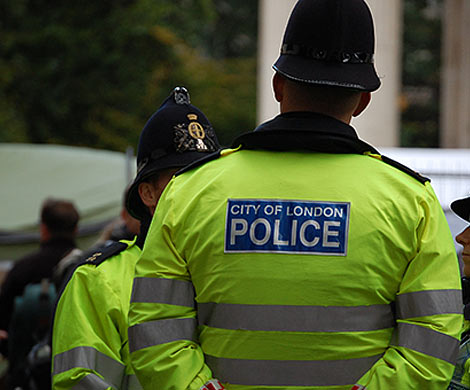 В Лондоне мужчина с ножом напал на прохожих, убив одного и ранив троих