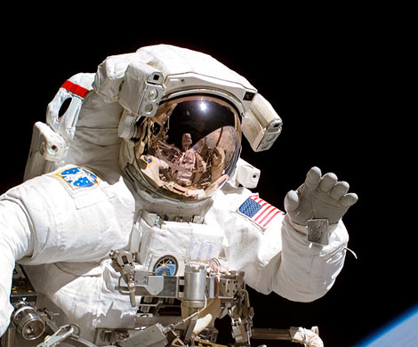 В NASA не хватает скафандров для работы в космосе‍