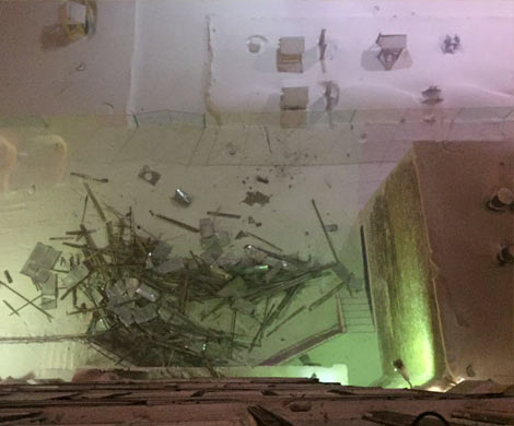 В Норильске ураганный ветер сорвал крышу с многоэтажки‍