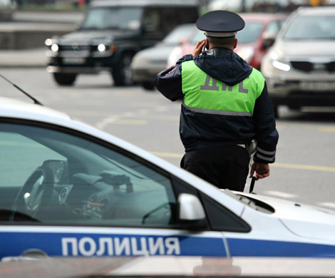 В Петербурге девушка на элитной иномарке протаранила машину ППС‍