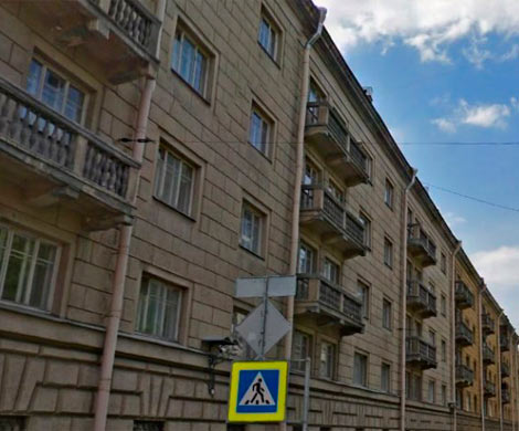 В Петербурге школьник сорвался с 4 этажа на Большой Посадской
