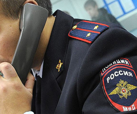 В Петербурге трое в масках отобрали у водителя пакет с 3,6 млн рублей‍