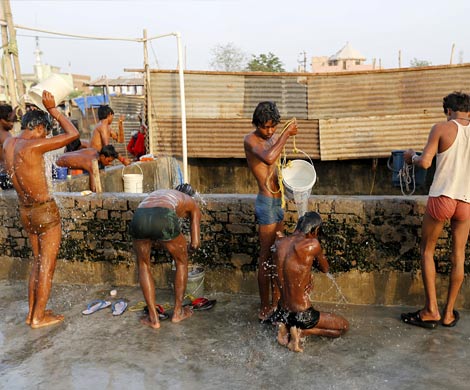 В результате аномальной жары в Индии погибли уже более 500 человек