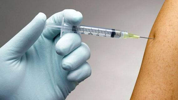 В России началась вакцинация от коронавируса 