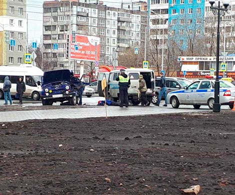 В Самаре в жуткой аварии с трамваем погиб водитель УАЗа