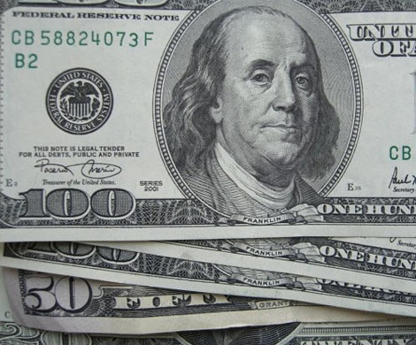 В Сбербанке прогнозируют падение доллара