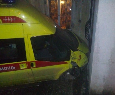 В Севастополе «скорая» с пациентом врезалась в стену дома‍